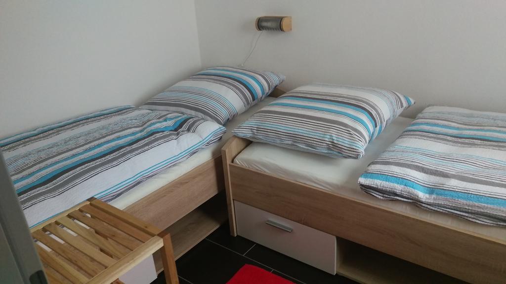Ferienwohnung Am Alten Forsthaus Neuenbau ภายนอก รูปภาพ